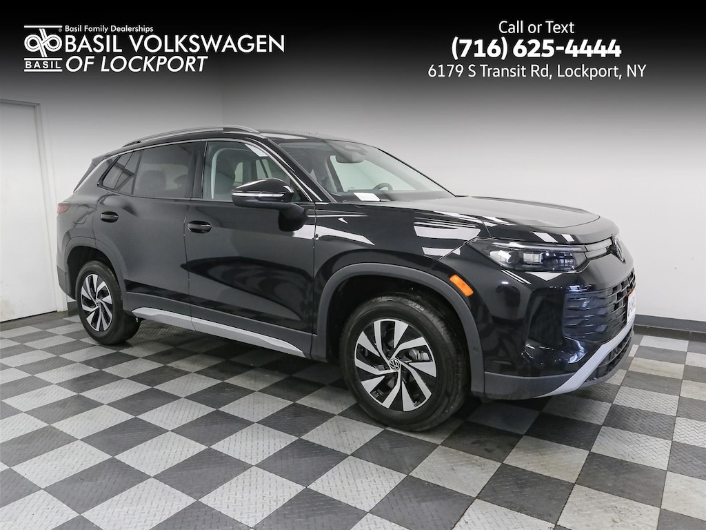 New 2025 Volkswagen Tiguan S 4MOTION