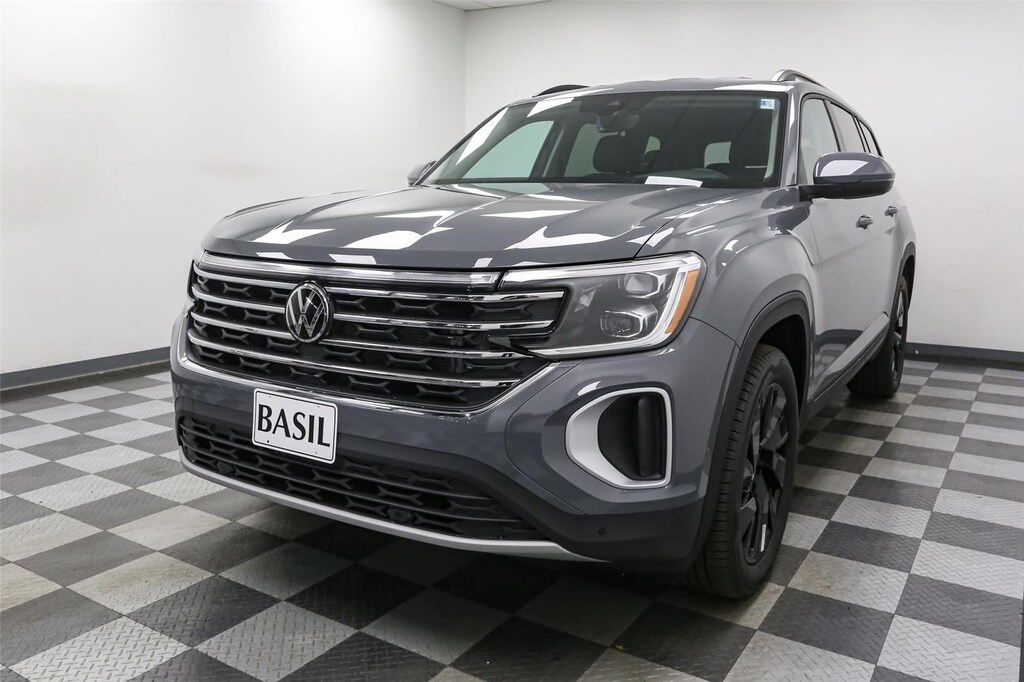 2026 Volkswagen Atlas SE Technology photo 4