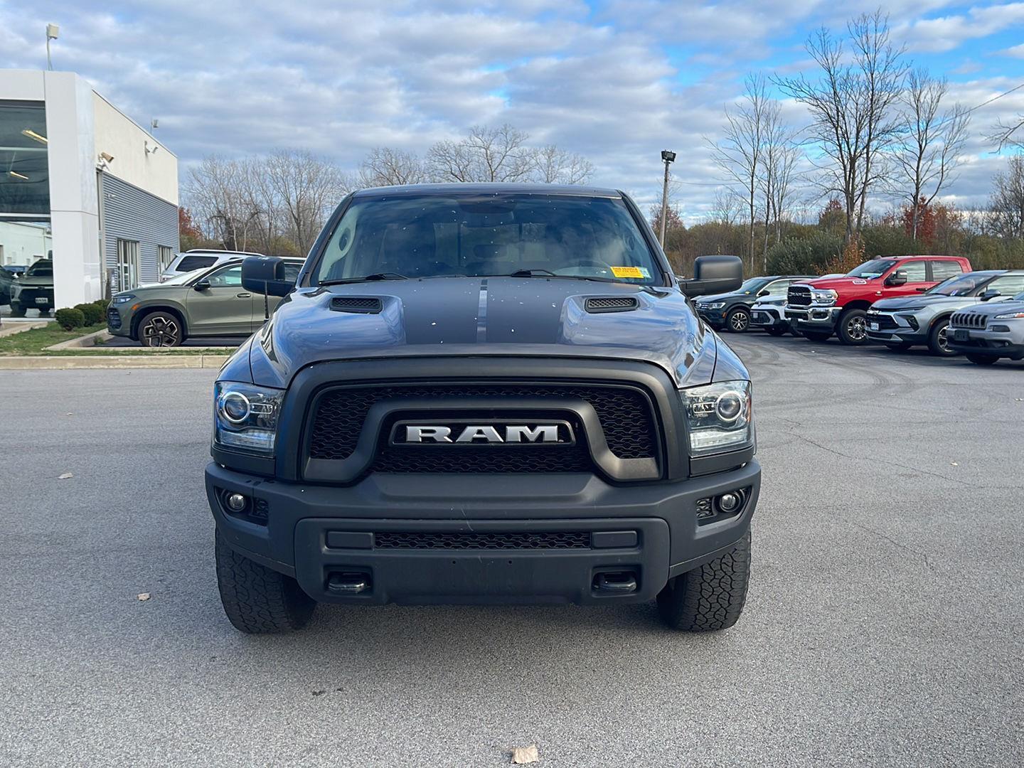 2020 Ram 1500 Classic Warlock photo 2