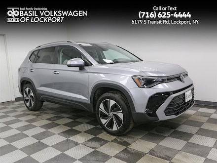 2025 Volkswagen Taos SE 4MOTION