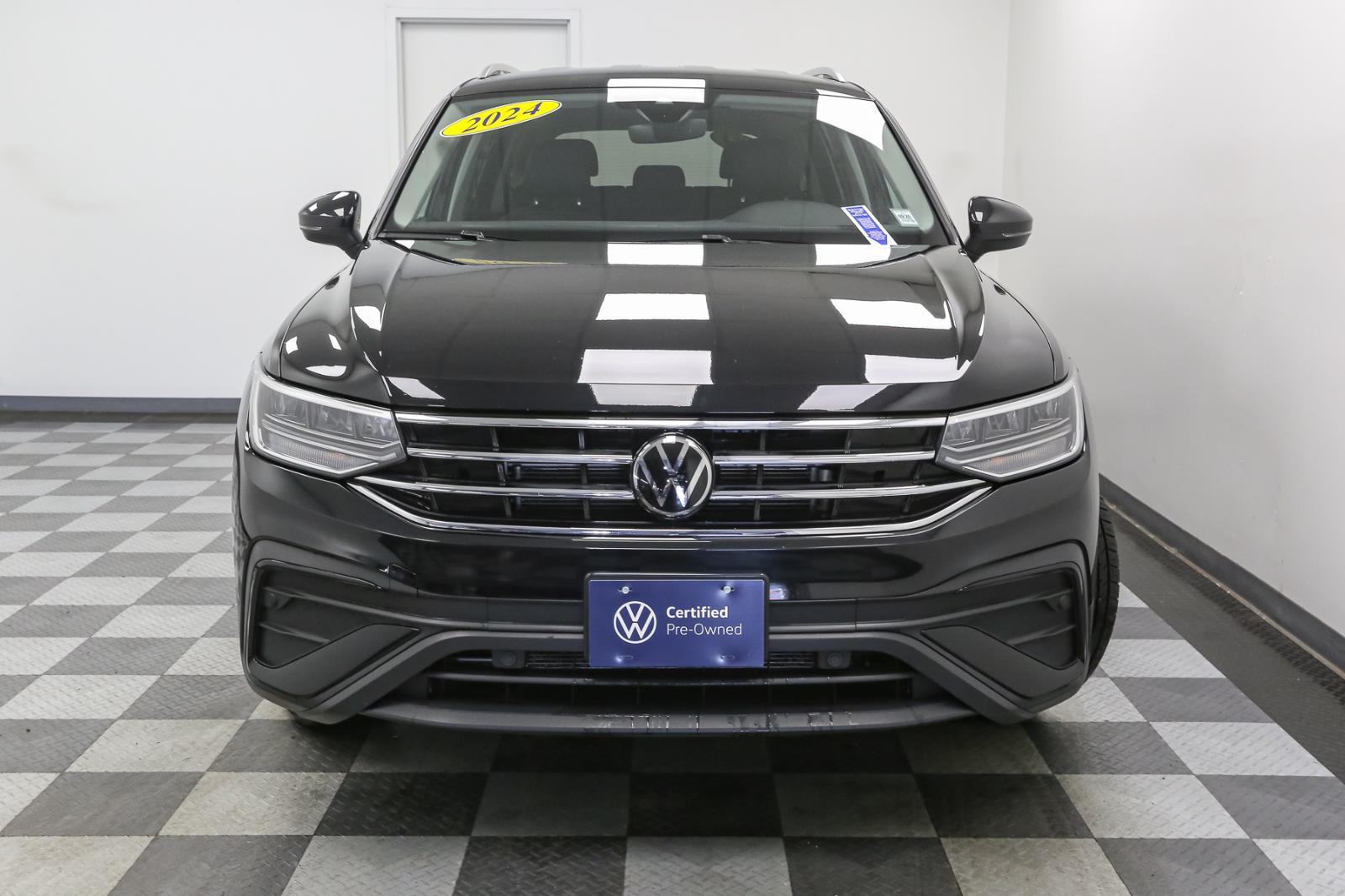 2024 Volkswagen Tiguan SE Wolfsburg Edition photo 3