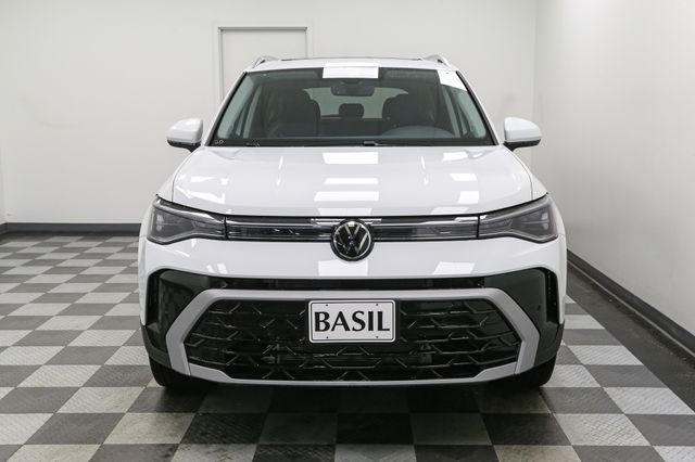 2025 Volkswagen Taos SEL photo 3