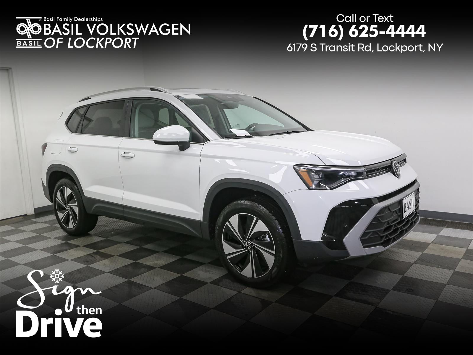 2025 Volkswagen Taos SE's photo