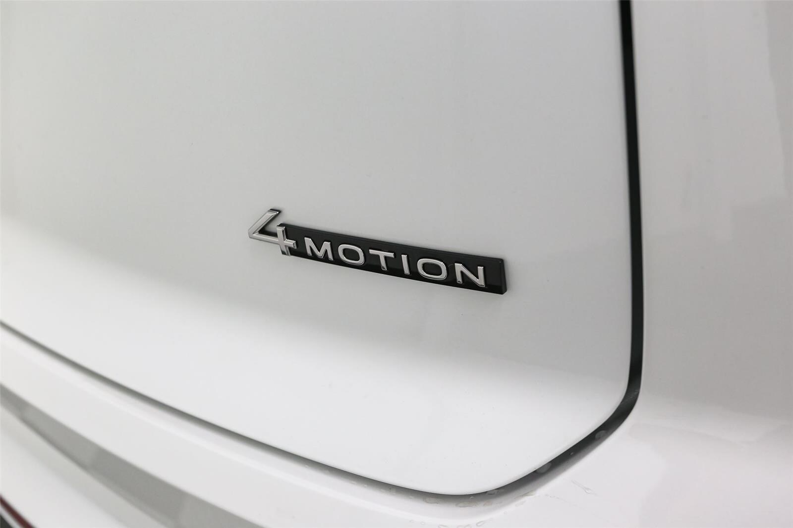 2026 Volkswagen Atlas Cross Sport SEL Premium R-LINE - Photo 12