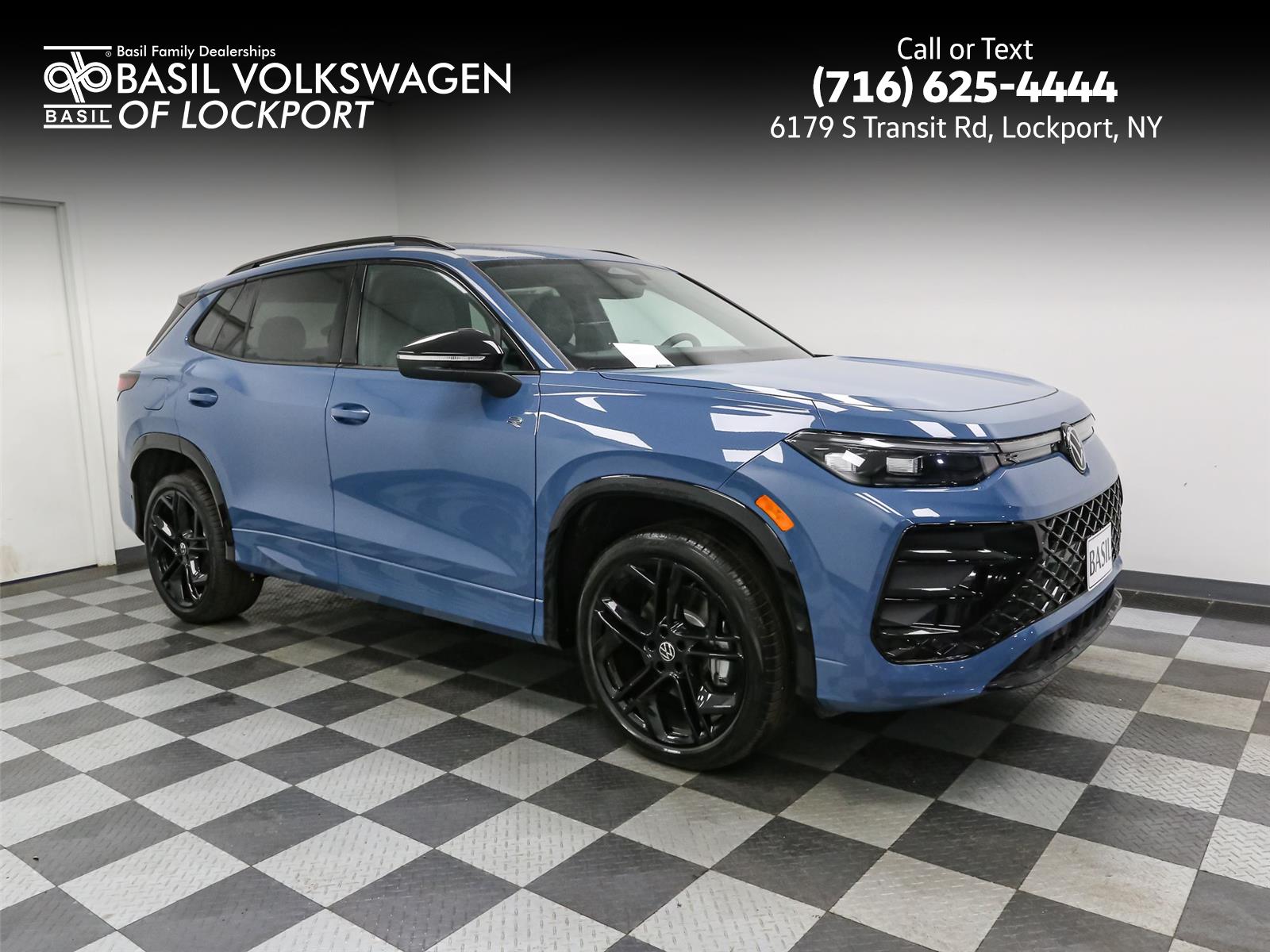 2025 Volkswagen Tiguan SE R-LINE BLACK