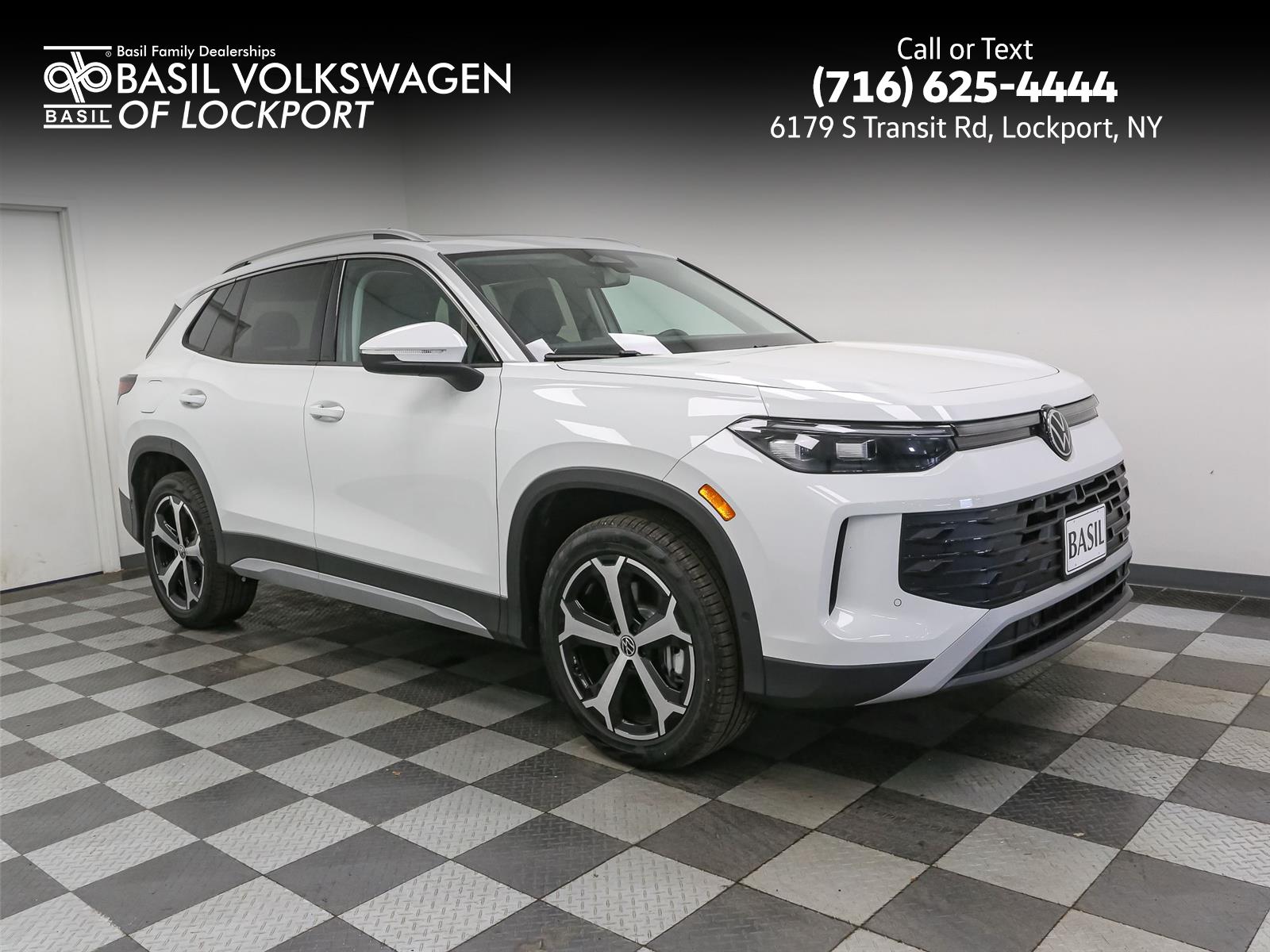 2025 Volkswagen Tiguan 2.0T SE 4Motion's photo