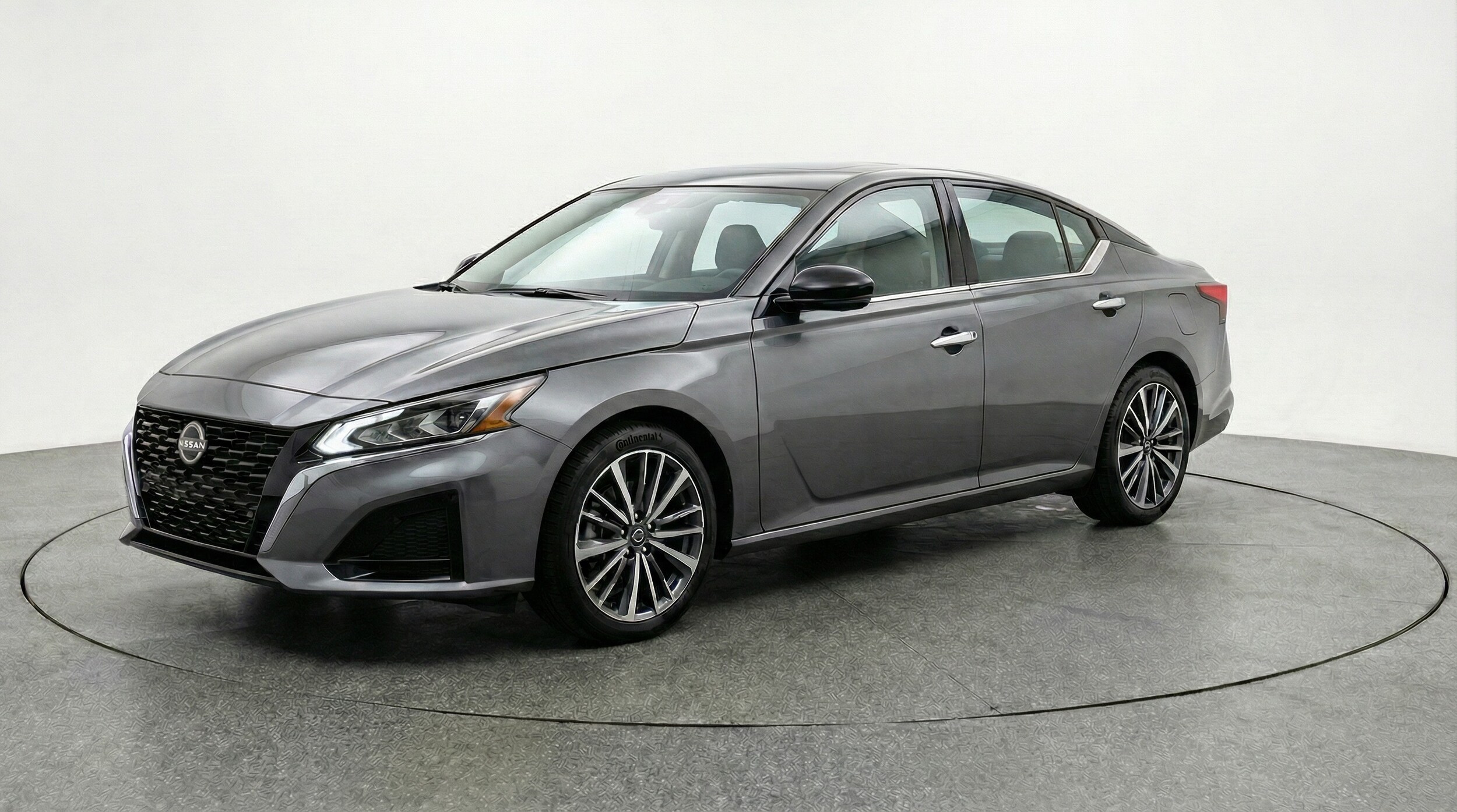 Thumbnail: 2025 Nissan Altima - 3