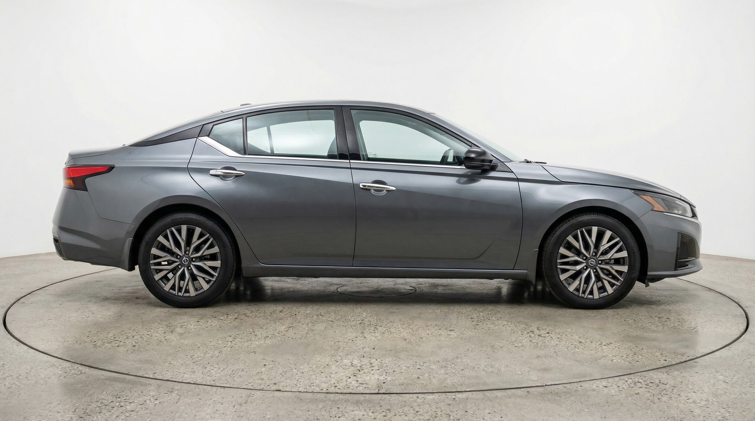 Thumbnail: 2025 Nissan Altima - 8