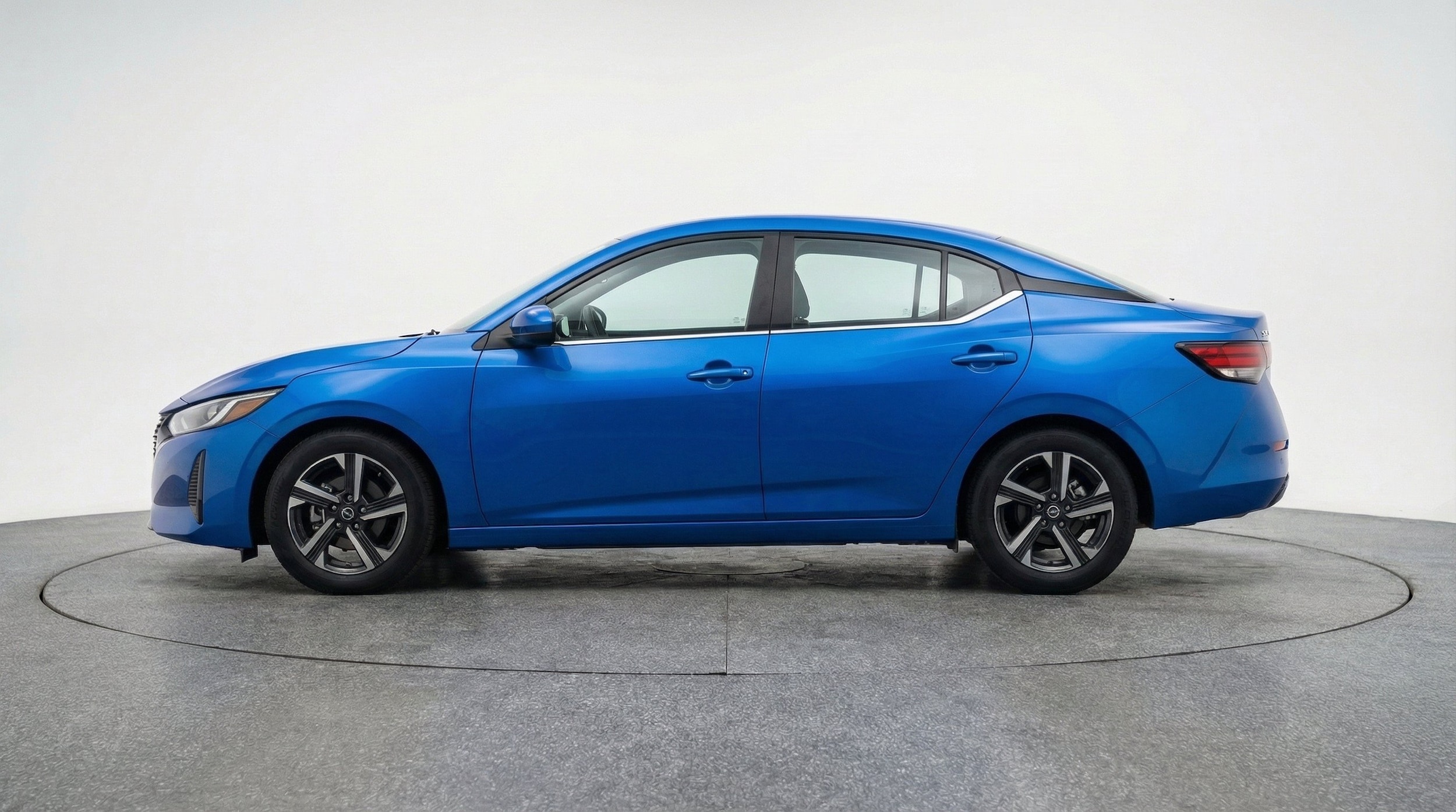 Thumbnail: 2025 Nissan Sentra - 5