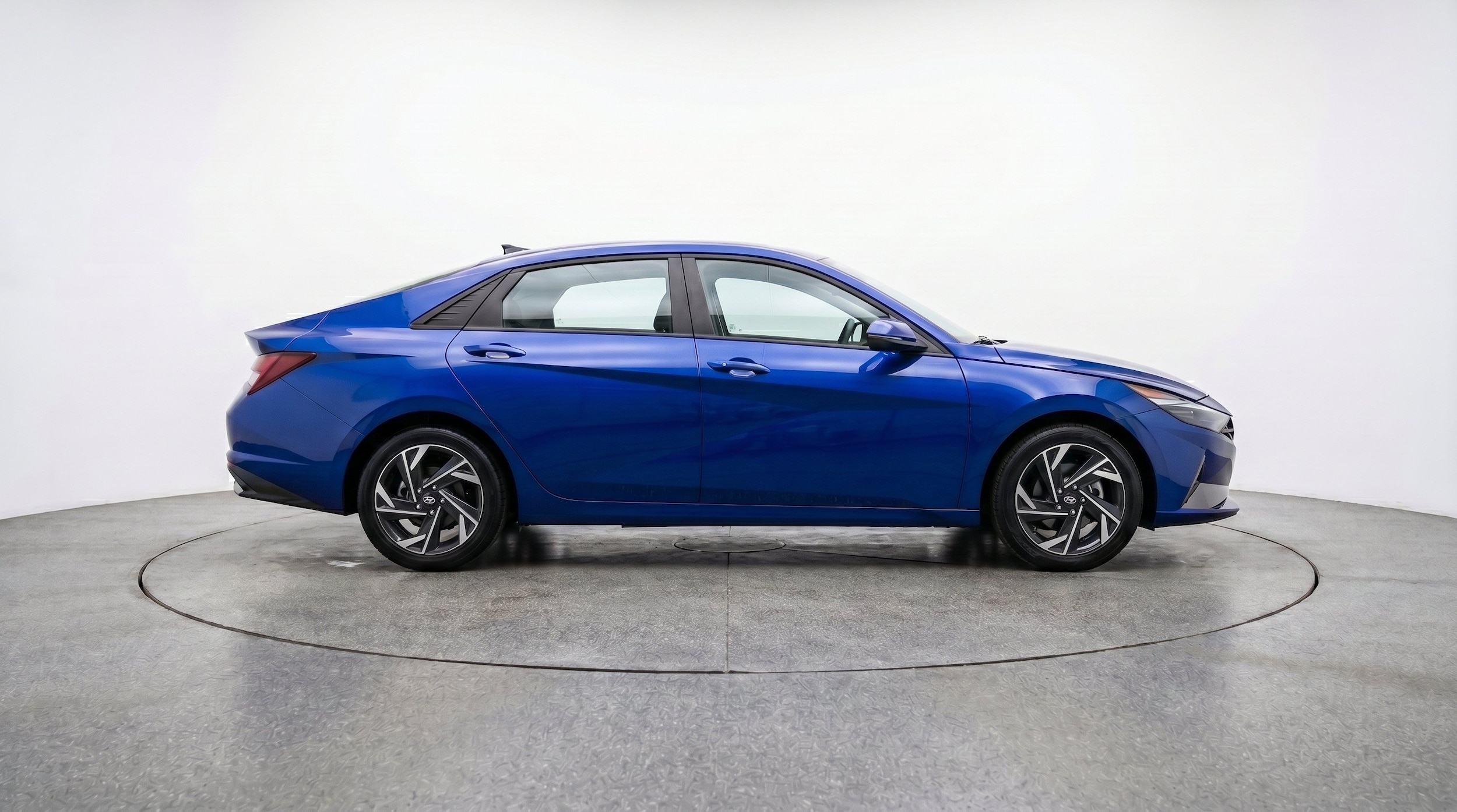 Thumbnail: 2025 Hyundai Elantra - 11
