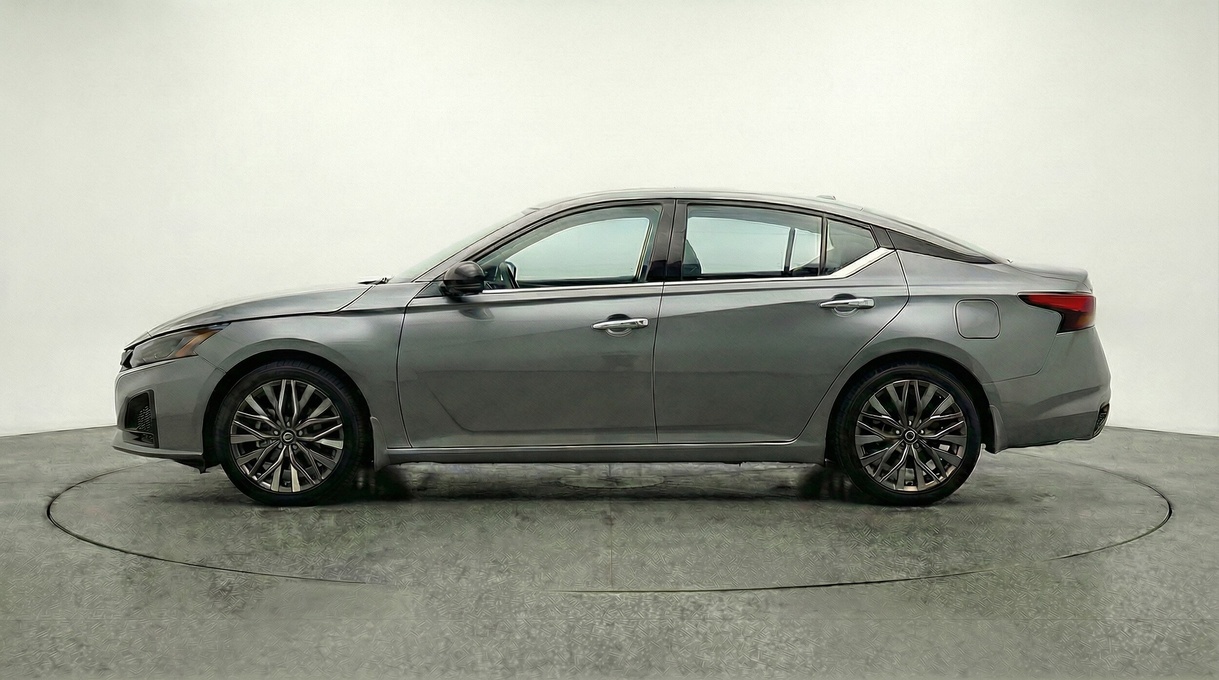 Thumbnail: 2025 Nissan Altima - 4