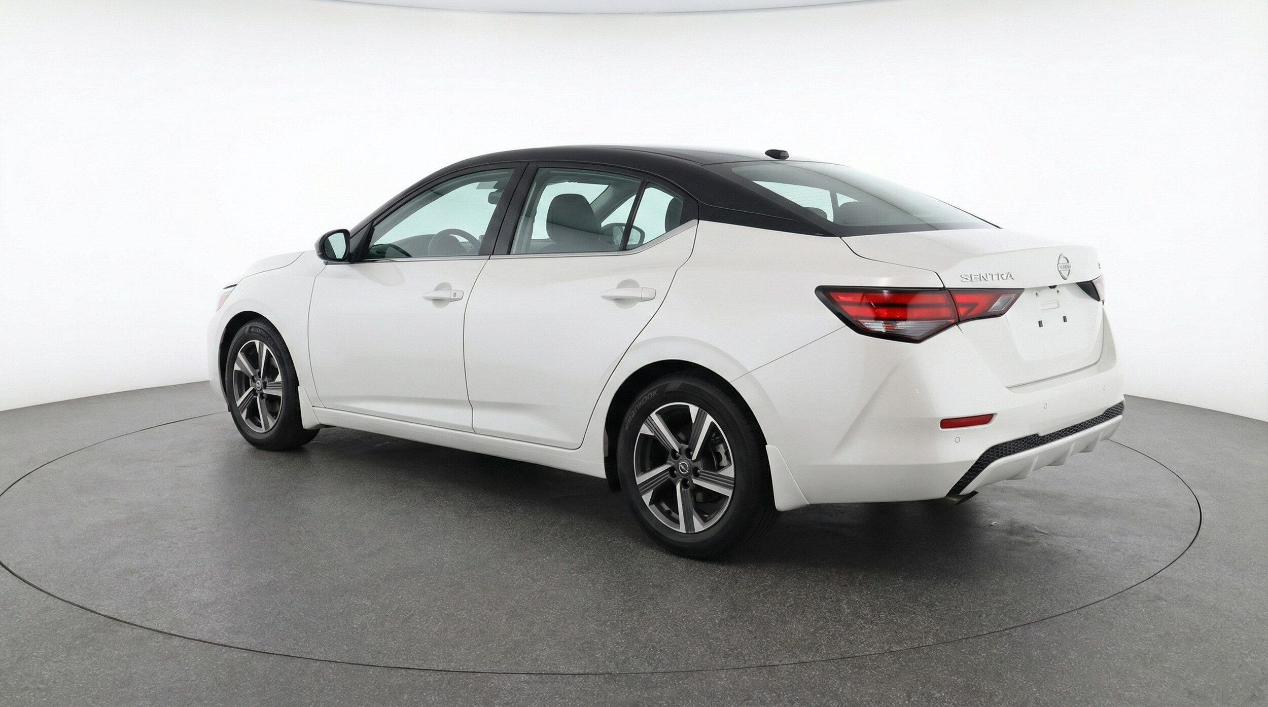 Thumbnail: 2025 Nissan Sentra - 5