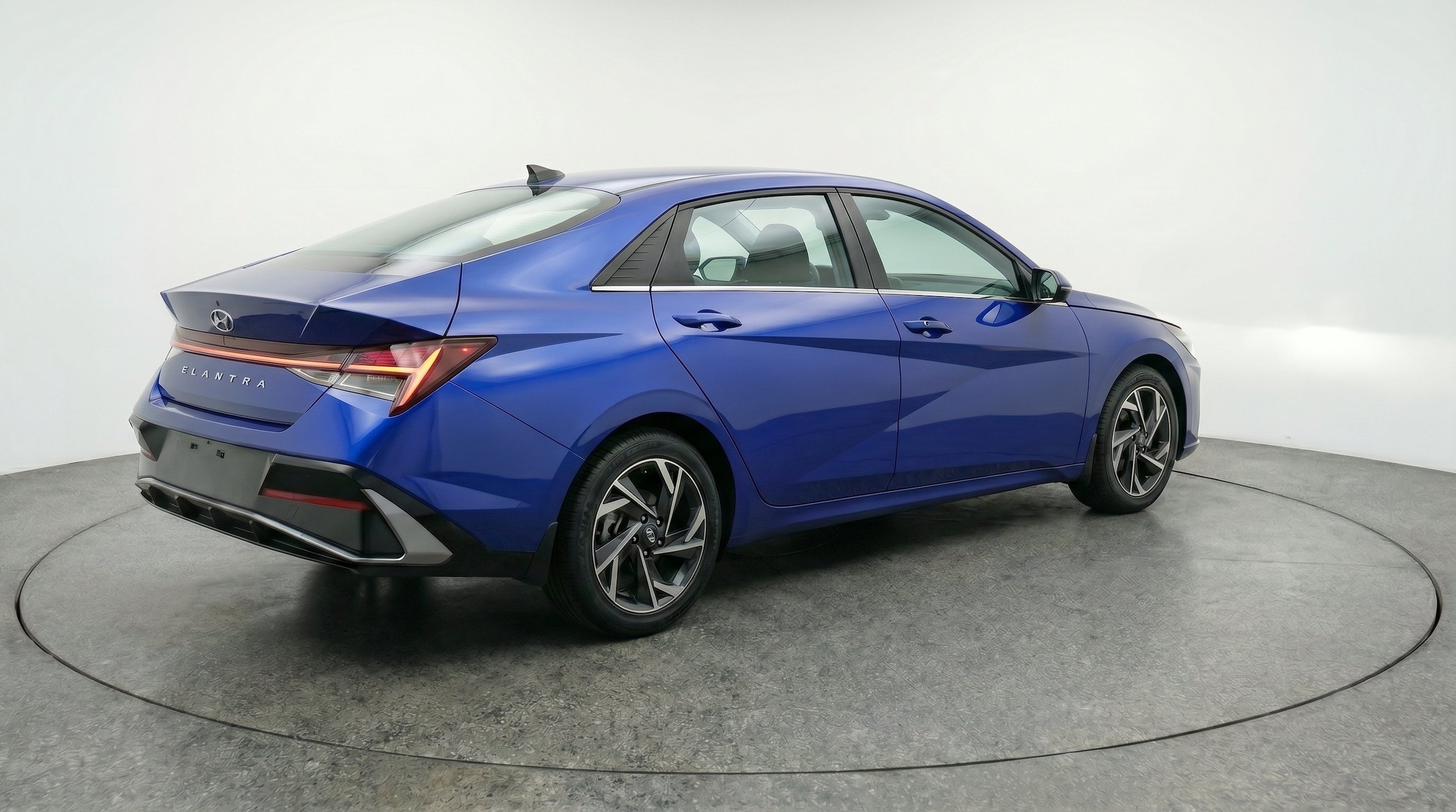 Thumbnail: 2025 Hyundai Elantra - 9