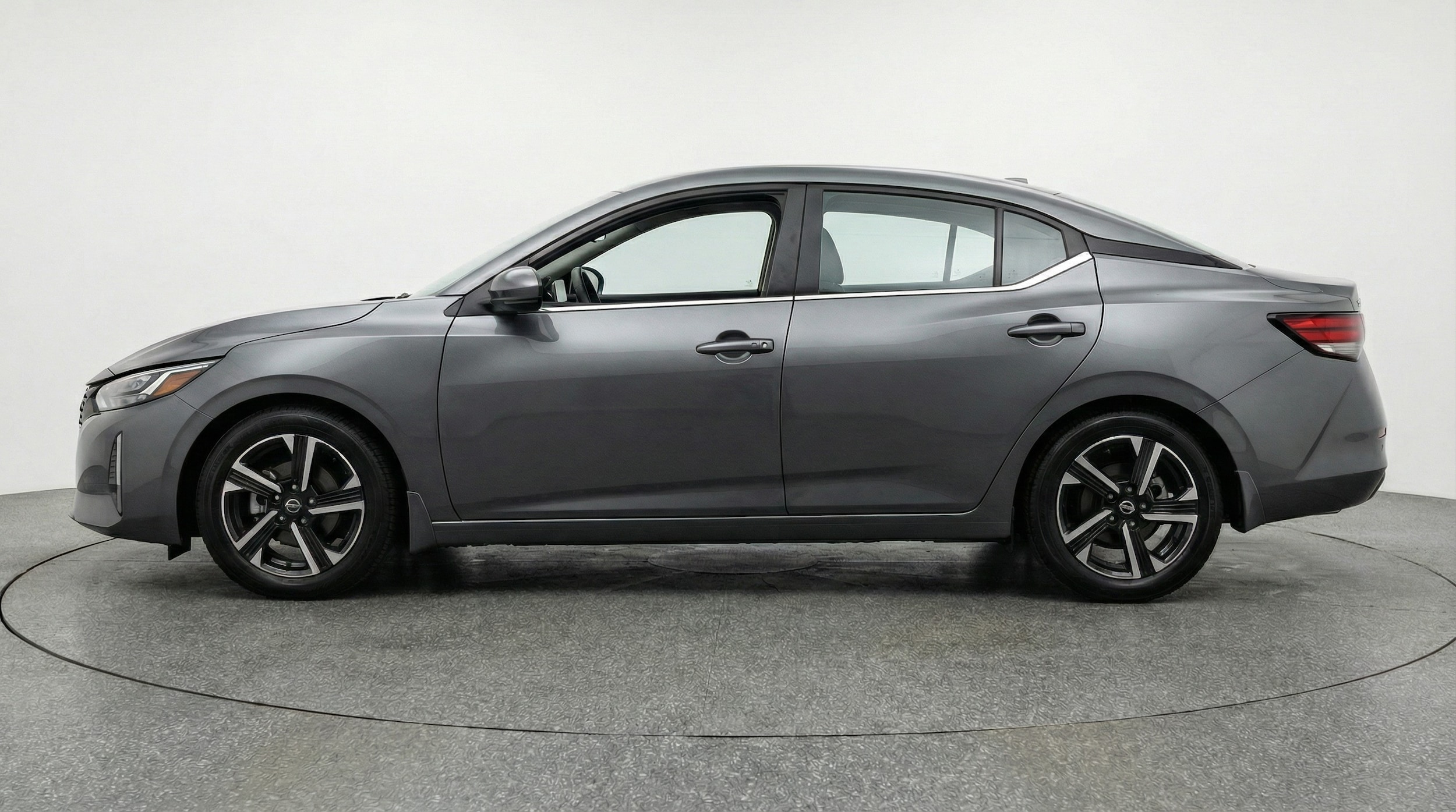 Thumbnail: 2025 Nissan Sentra - 4