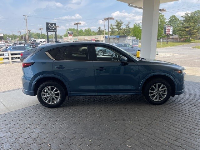 2024 Mazda CX-5 2.5 Select photo 4