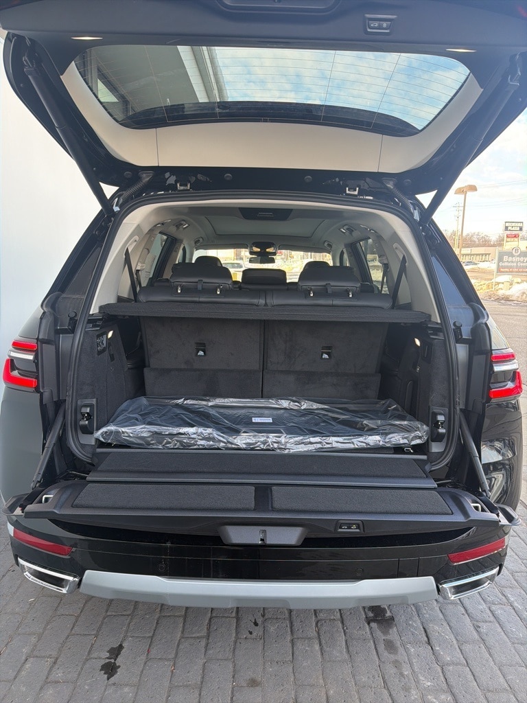 2026 BMW X7 40i - Photo 9