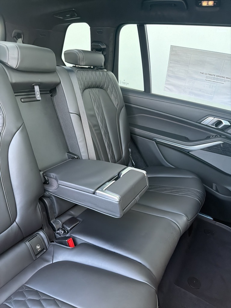 2026 BMW X7 M60i - Photo 23