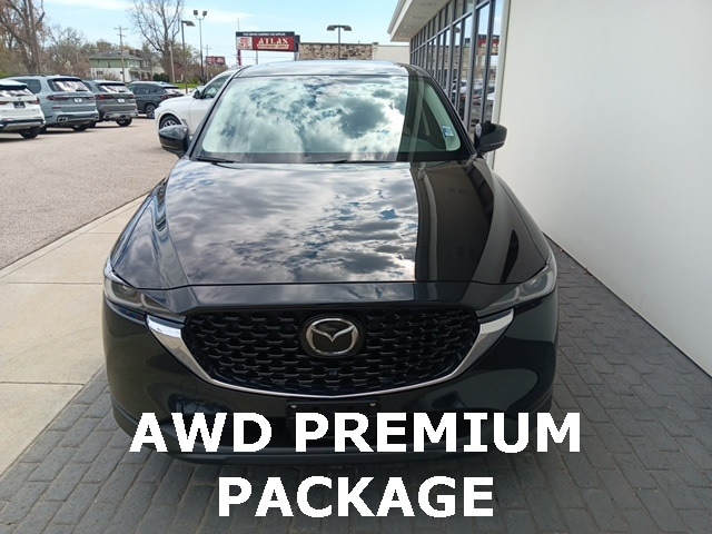 Used 2022 Mazda CX-5 S Premium package with VIN JM3KFBDM4N0533340 for sale in South Bend, IN