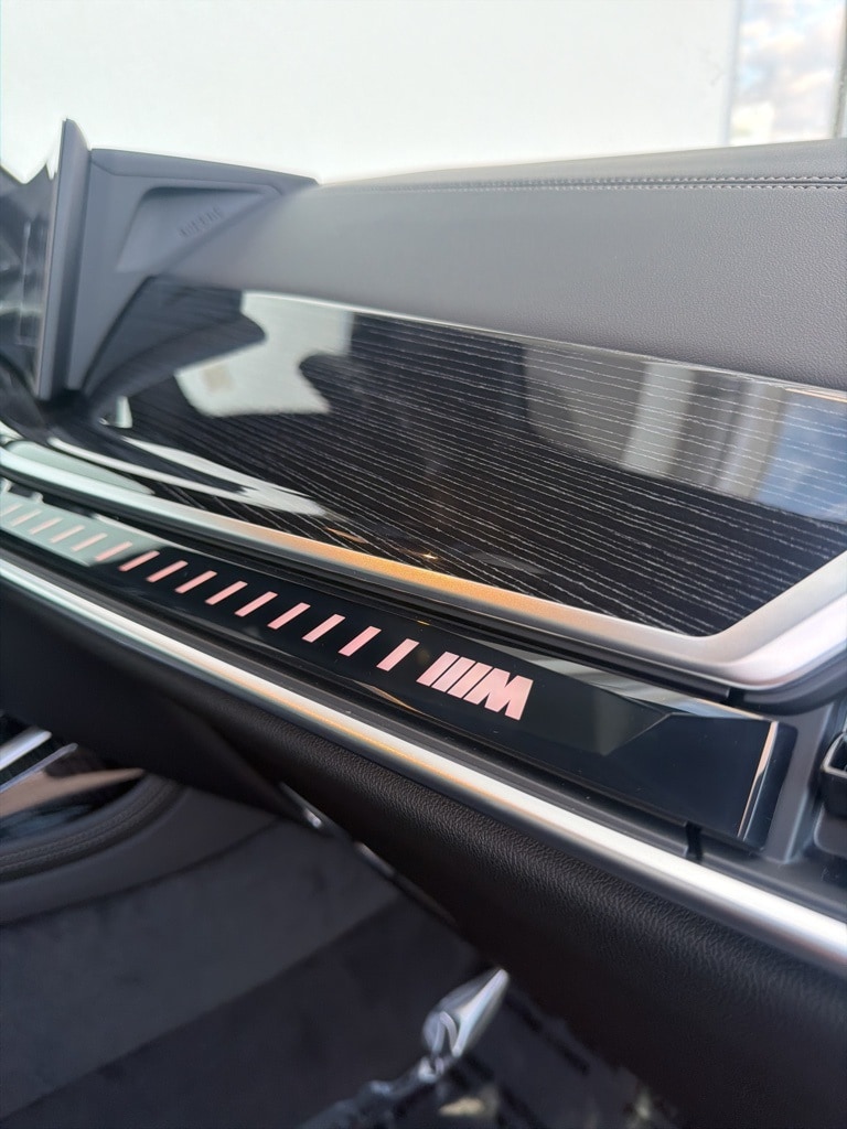 2026 BMW X7 M60i - Photo 35