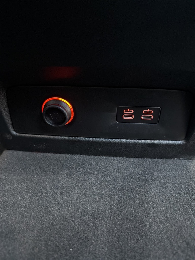 2026 BMW X7 M60i - Photo 28