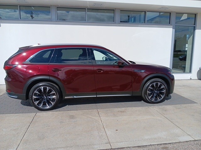2024 Mazda CX-90 Plug-in Hybrid Premium Plus photo 4