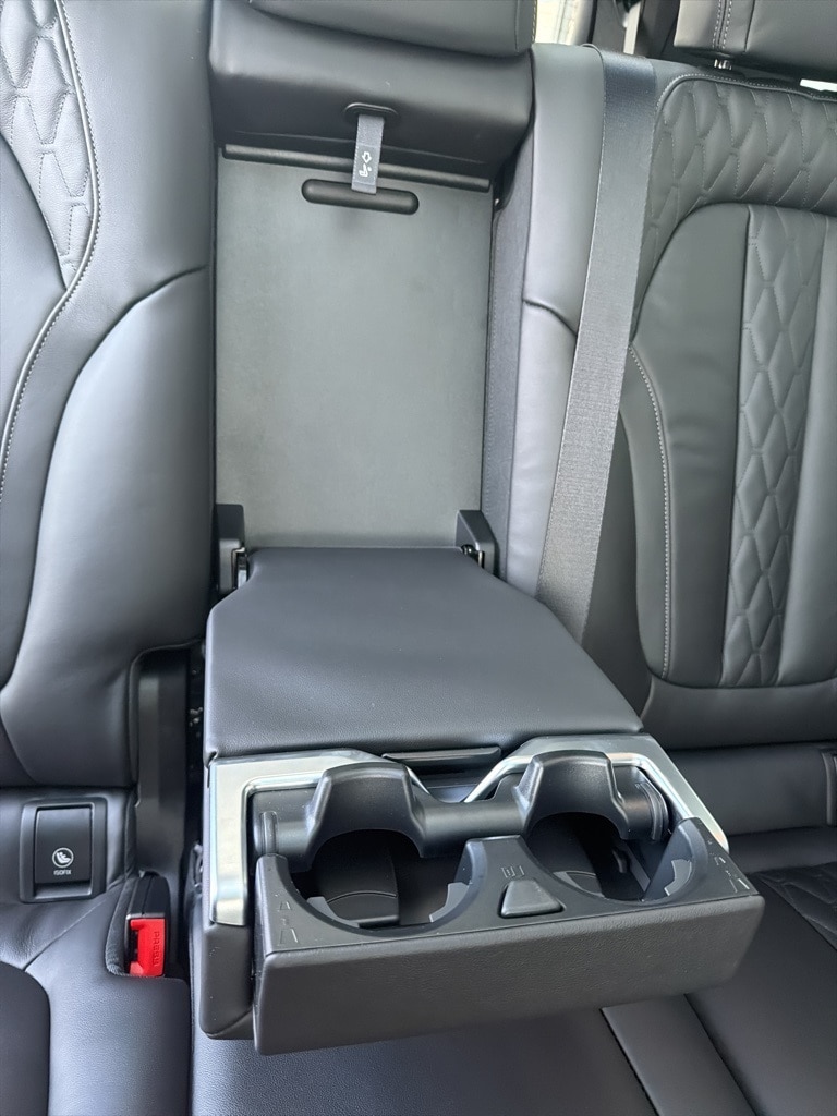 2026 BMW X7 M60i - Photo 24