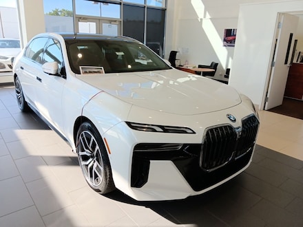 2026 BMW 750e xDrive Sedan