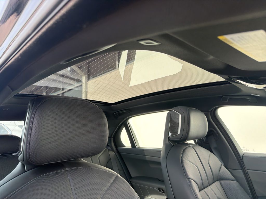 2026 BMW i7 60 - Photo 30