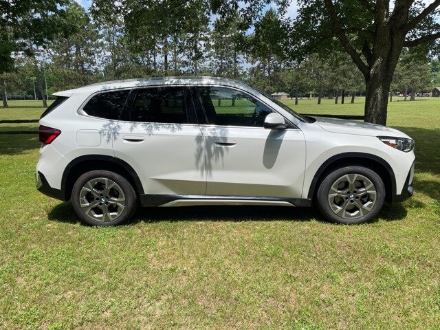 2025 Bmw X1 XDrive28i photo 4