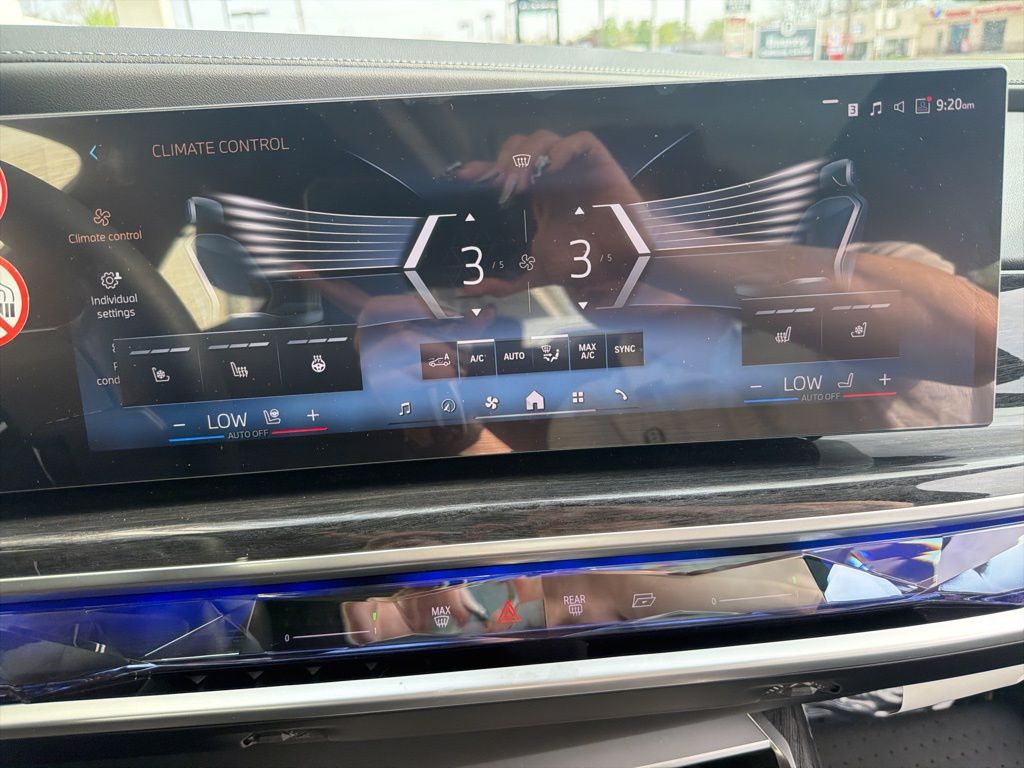 2026 BMW i7 60 - Photo 41