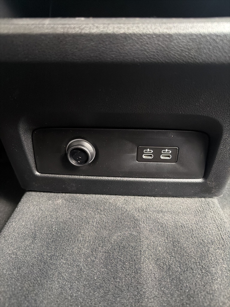 2026 BMW X7 40i - Photo 28