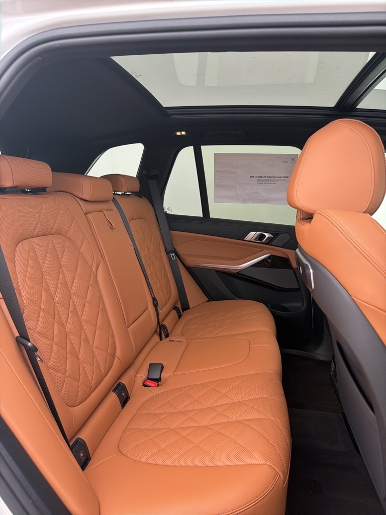 2026 BMW X7 M60i - Photo 65