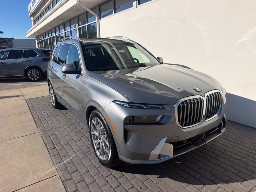 2027 BMW X7