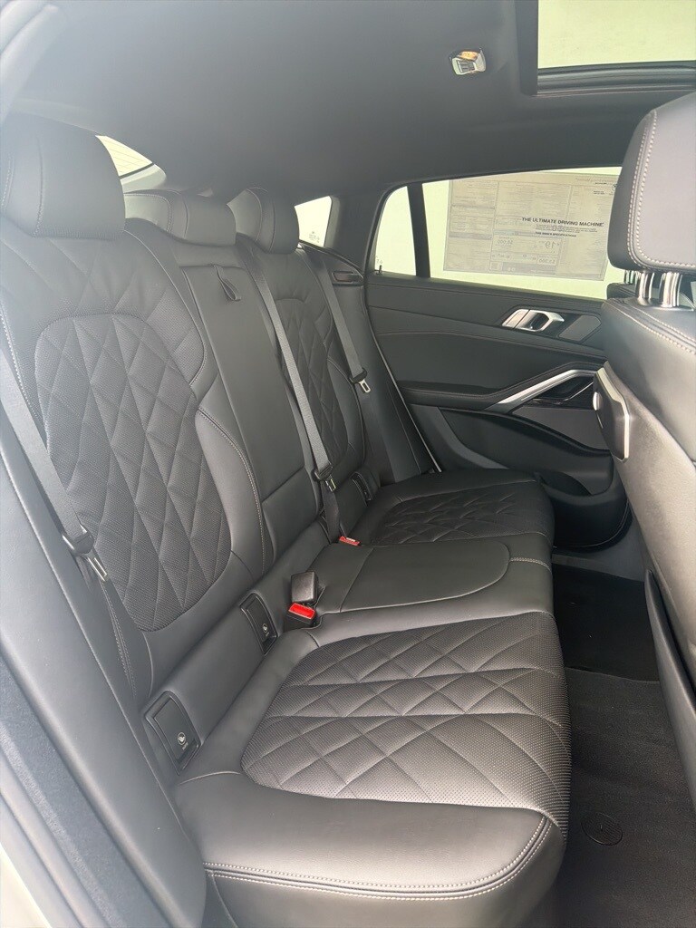 2026 BMW X6 M60i - Photo 14