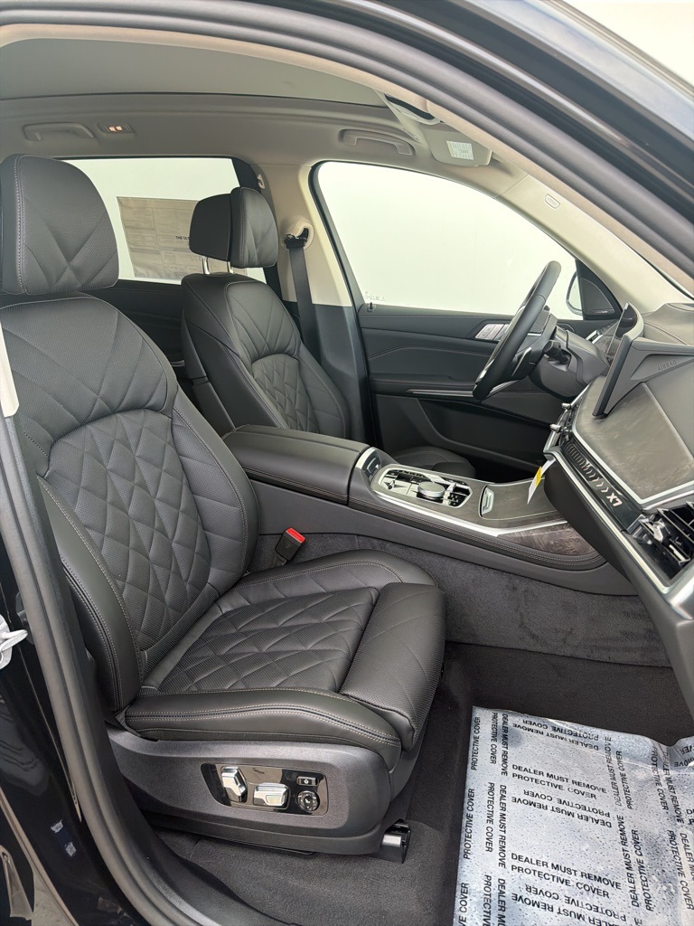 2026 BMW X7 40i - Photo 32