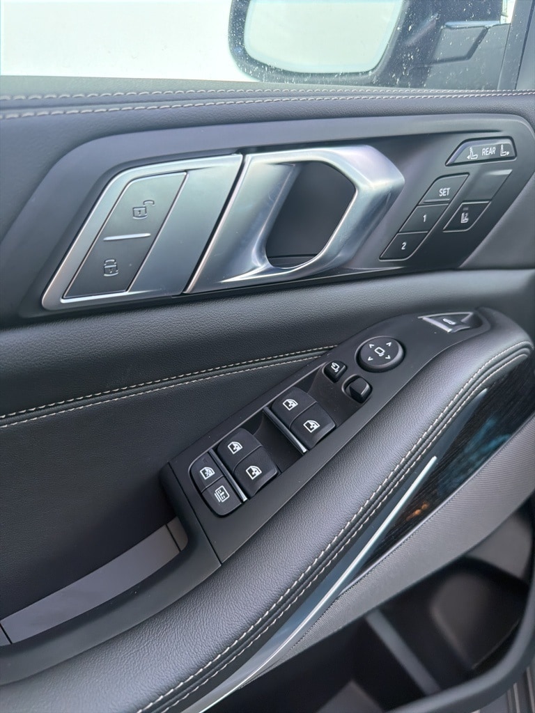 2026 BMW X7 M60i - Photo 38