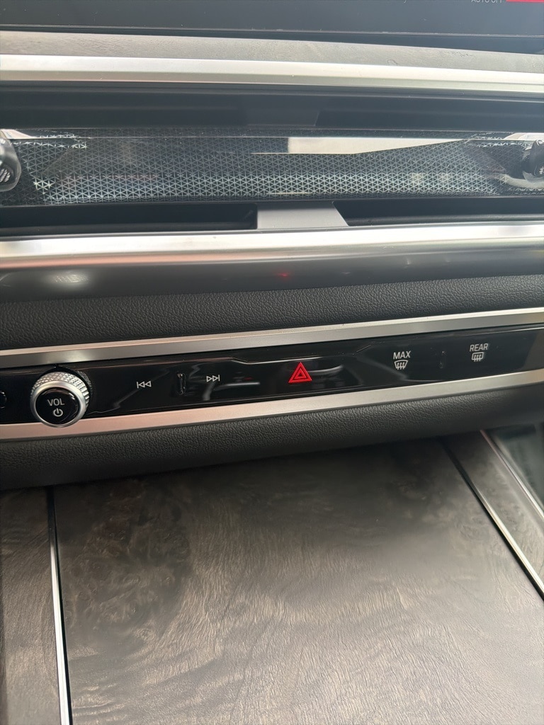 2026 BMW X7 40i - Photo 46