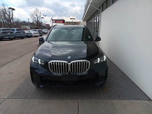 2024 Bmw X5 xDrive40i photo 2