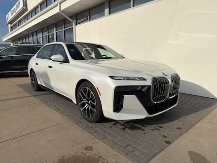 2024 BMW 760i xDrive Sedan