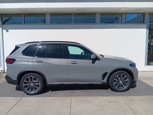 2025 Bmw X5 xDrive40i photo 3