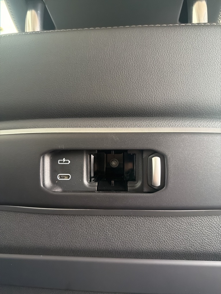 2026 BMW X7 40i - Photo 26