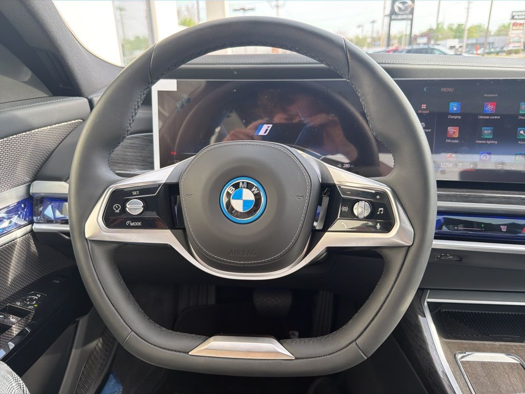 2026 BMW i7 60 - Photo 45
