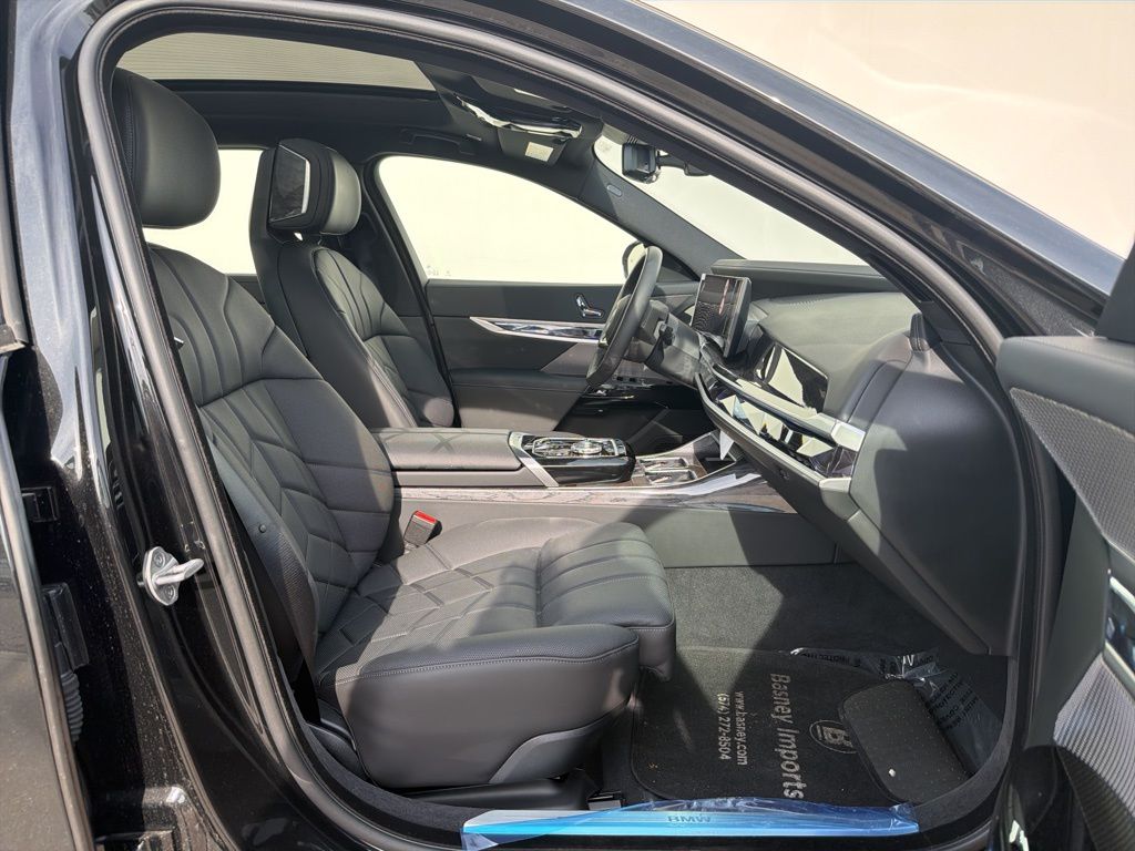 2026 BMW i7 60 - Photo 29