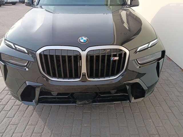 2025 Bmw X7 M60i photo 2