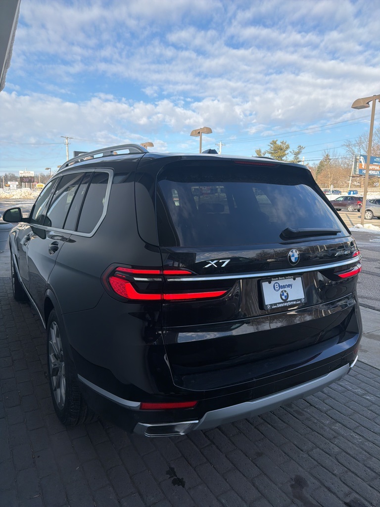 2026 BMW X7 40i - Photo 7