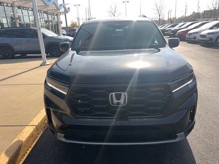 2025 Honda Pilot TrailSport SUV