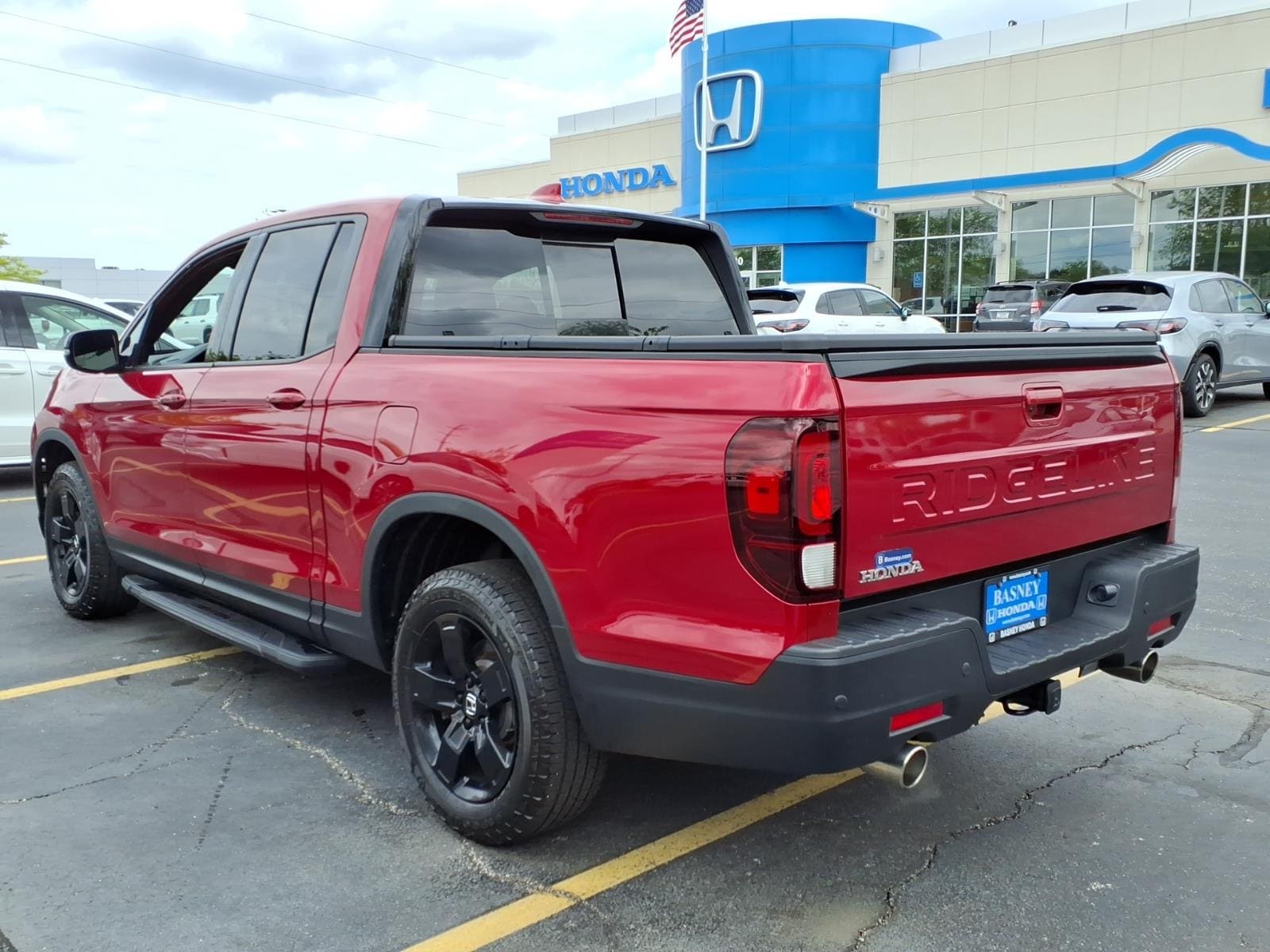 2024 Honda Ridgeline Black Edition - Photo 8