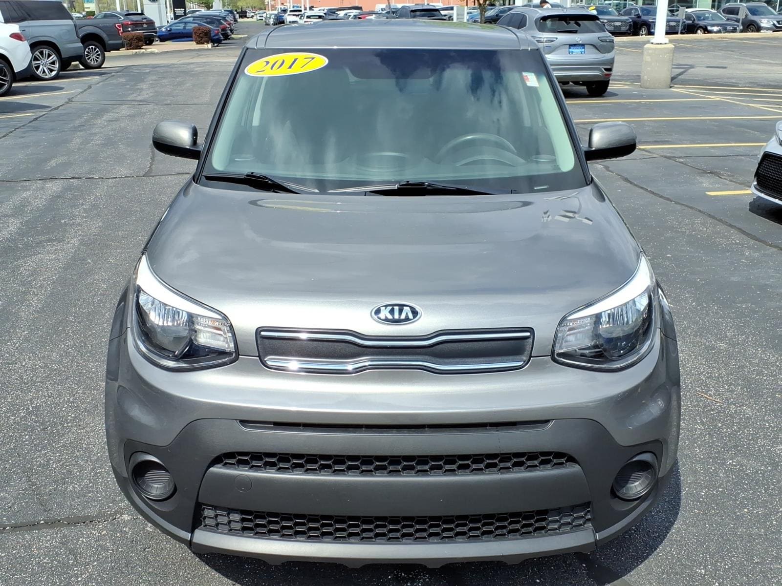 Used 2017 Kia Soul Base with VIN KNDJN2A25H7480797 for sale in Mishawaka, IN