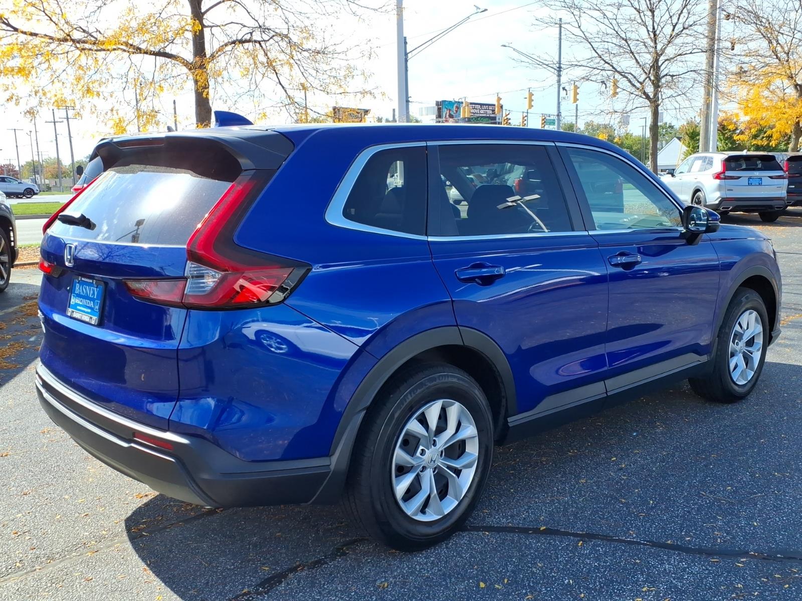 2025 Honda CR-V LX - Photo 9