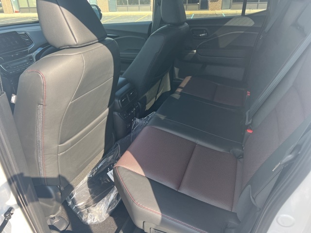 2026 Honda Ridgeline Black Edition - Photo 8